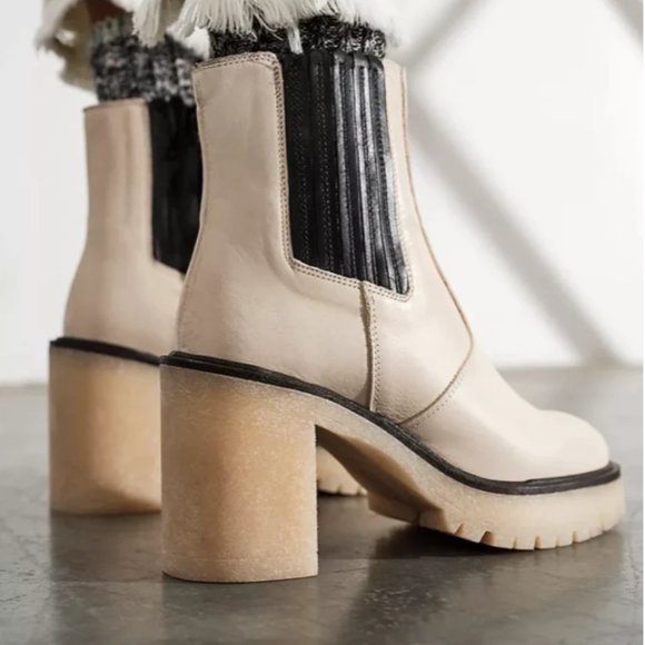 NWT THE FREE PEOPLE JAMES CHELSEA BOOT IN WHITE